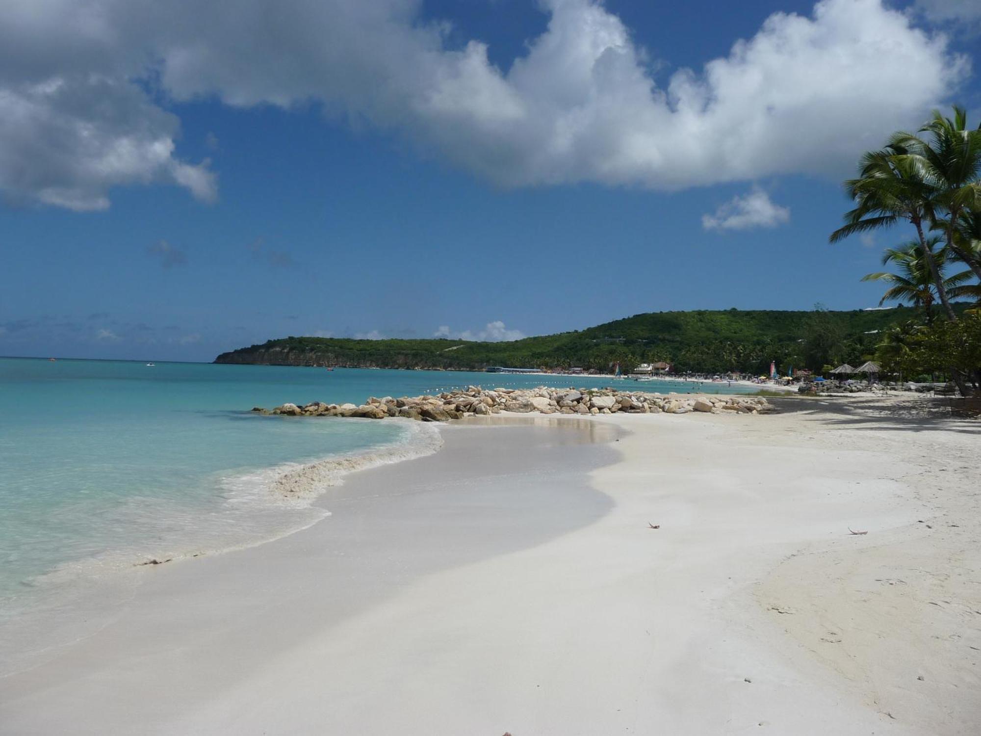 Buccaneer Beach Club Дикенсон-Бей Экстерьер фото